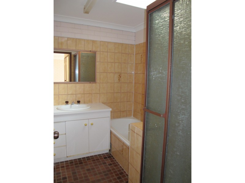 169 Queen Street, Cleveland QLD 4163