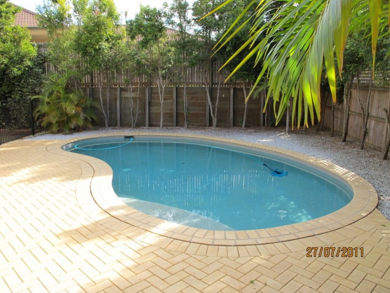 12 Applegum Cres, Thornlands QLD 4164