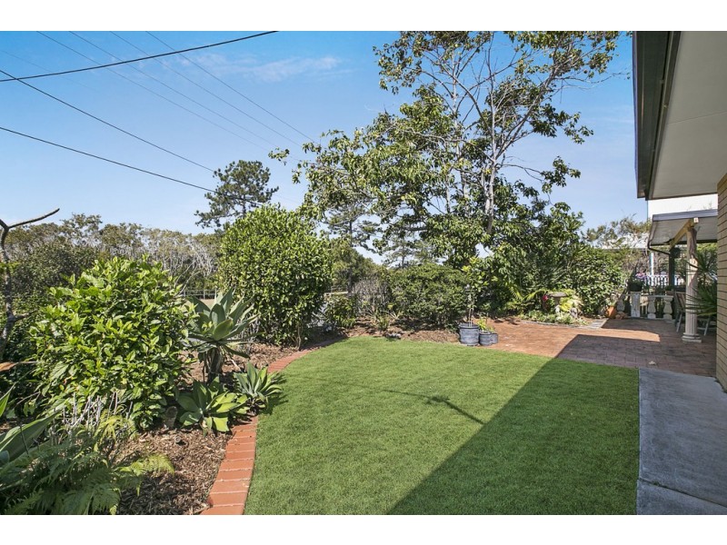33 Macadamia Street, Victoria Point QLD 4165