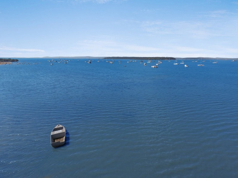33 Macadamia Street, Victoria Point QLD 4165