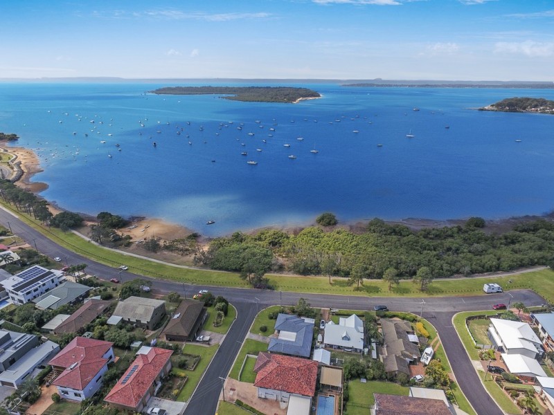 33 Macadamia Street, Victoria Point QLD 4165