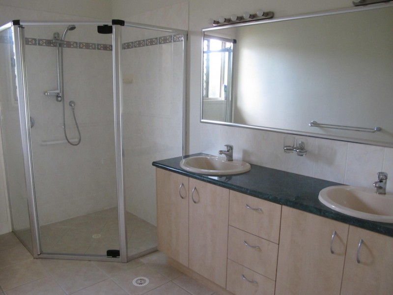 11 Marc Place, Cleveland QLD 4163