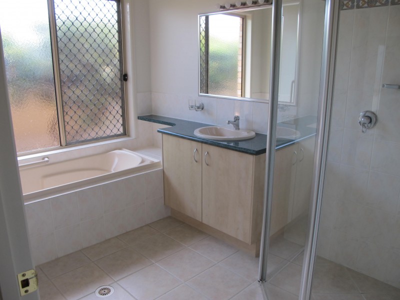 11 Marc Place, Cleveland QLD 4163