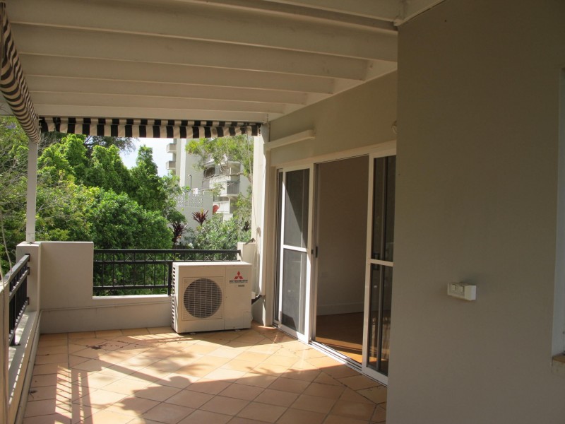 Unit 8 / 23 Bellevue Terrace, St Lucia QLD 4067