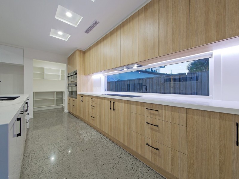 4 Talburpin Esplanade, Redland Bay QLD 4165