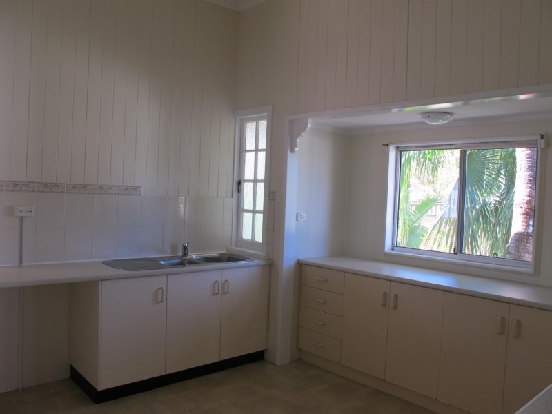 38 Salstone Street, Kangaroo Point QLD 4169