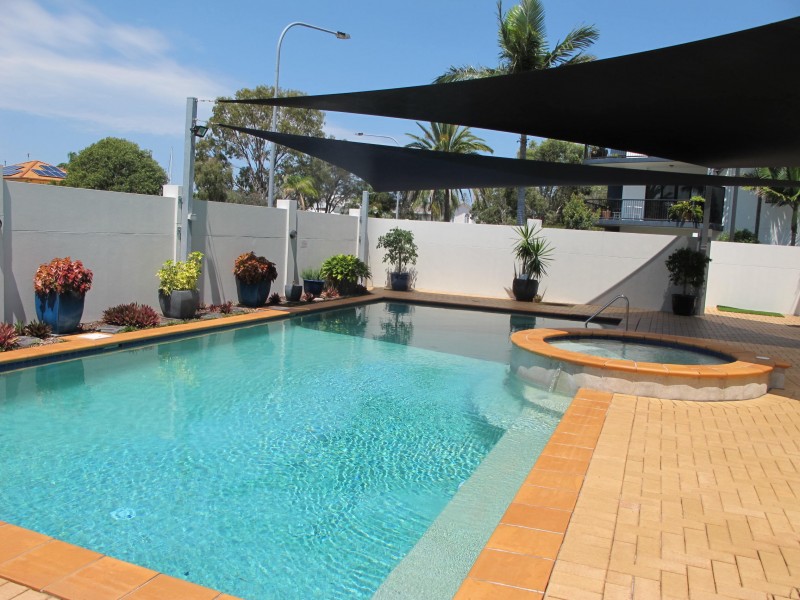 2 Masthead Drive, Cleveland QLD 4163