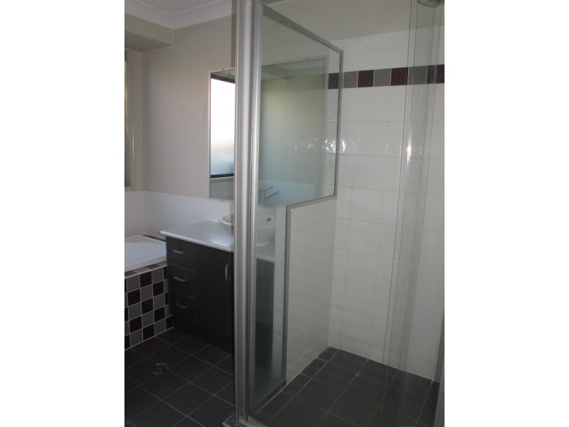 33 Jacob Street, Wellington Point QLD 4160