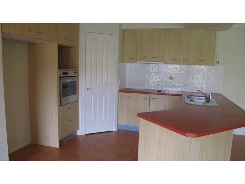5 Veitch Close, Wellington Point QLD 4160