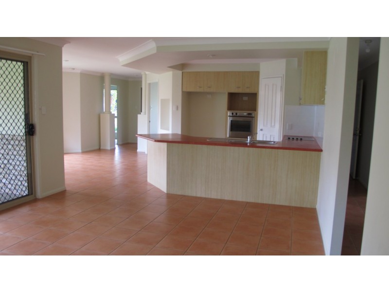 5 Veitch Close, Wellington Point QLD 4160