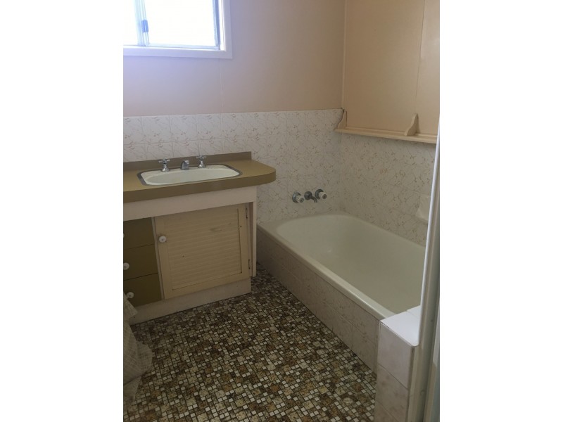 14 Carinya Street, Cleveland QLD 4163