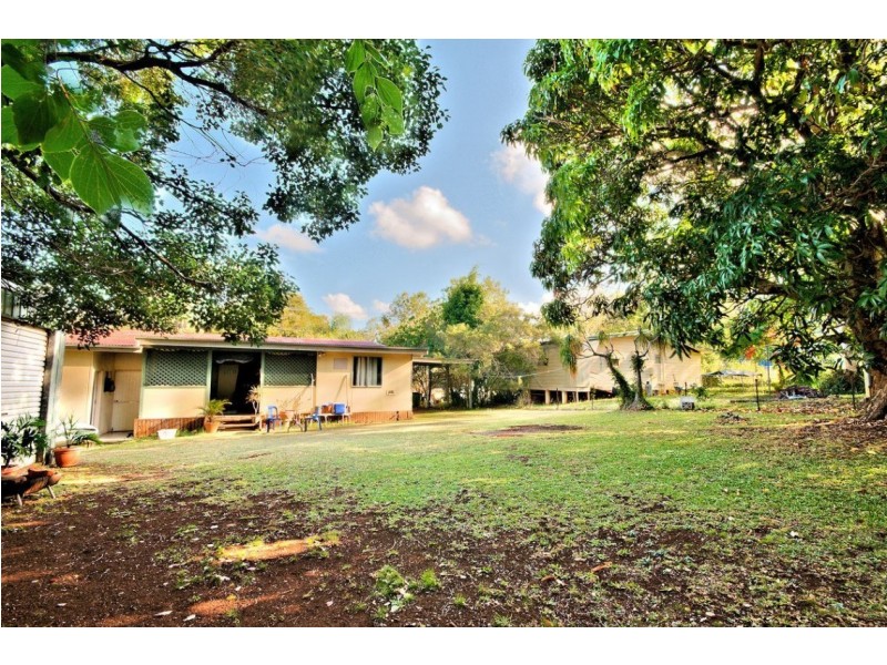 52-56 Shore Street East, Cleveland QLD 4163