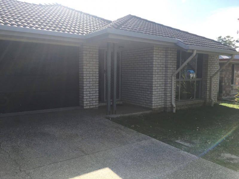 9 Turquoise Street, Redland Bay QLD 4165