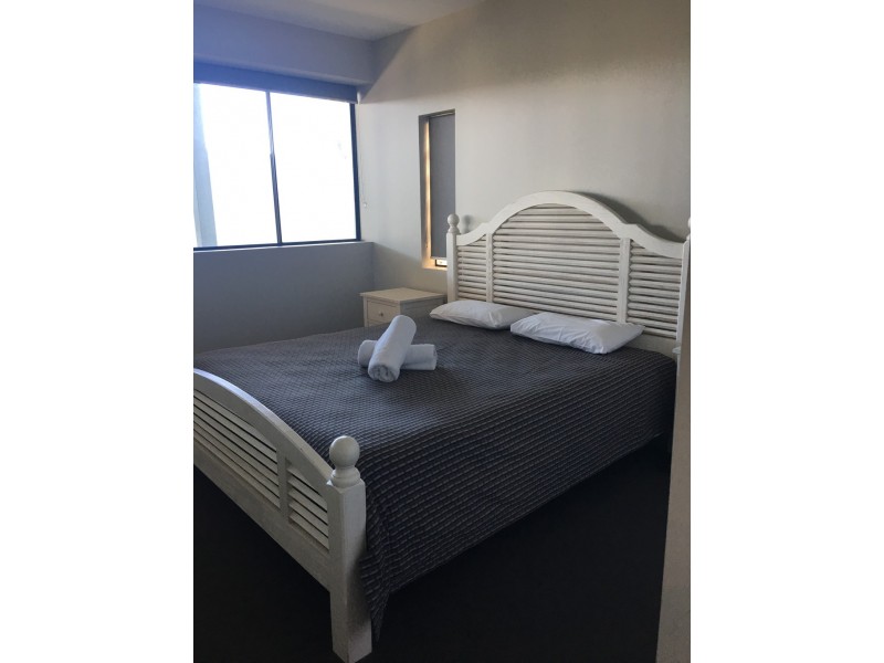 152 Shore Street West, Cleveland QLD 4163