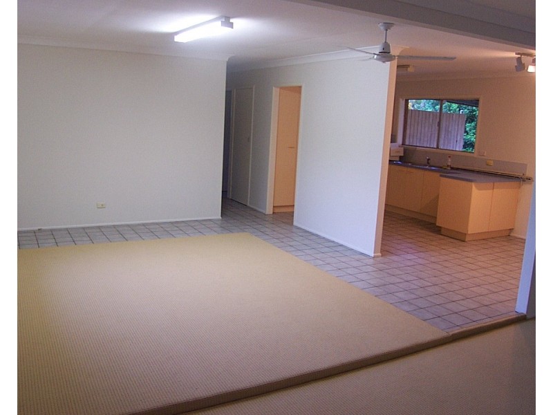 34 Taylor Crescent, Cleveland QLD 4163