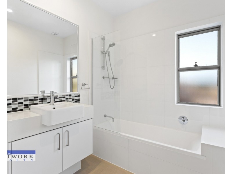 25 Passage Street, Cleveland QLD 4163