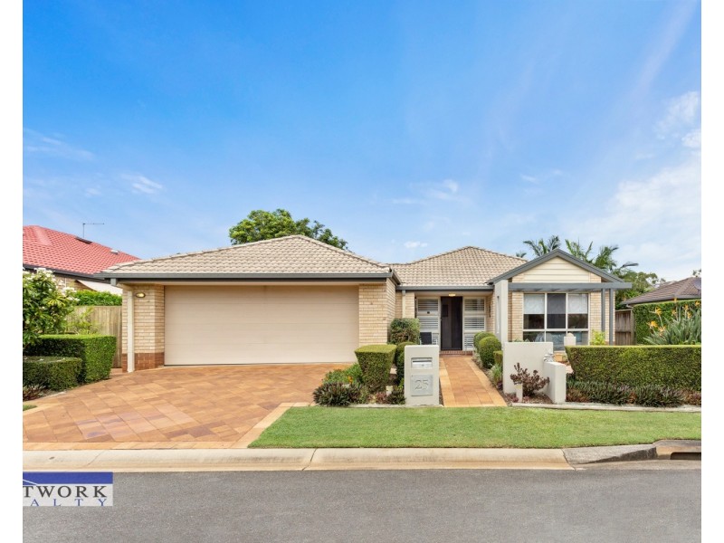 130 Gordon Street, Ormiston QLD 4160