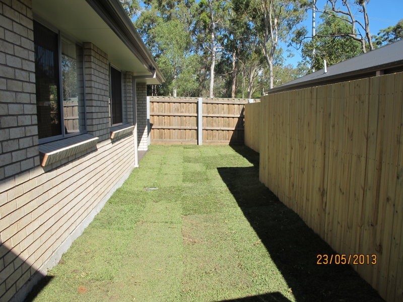 2/1 Riley Peter Place, Cleveland QLD 4163