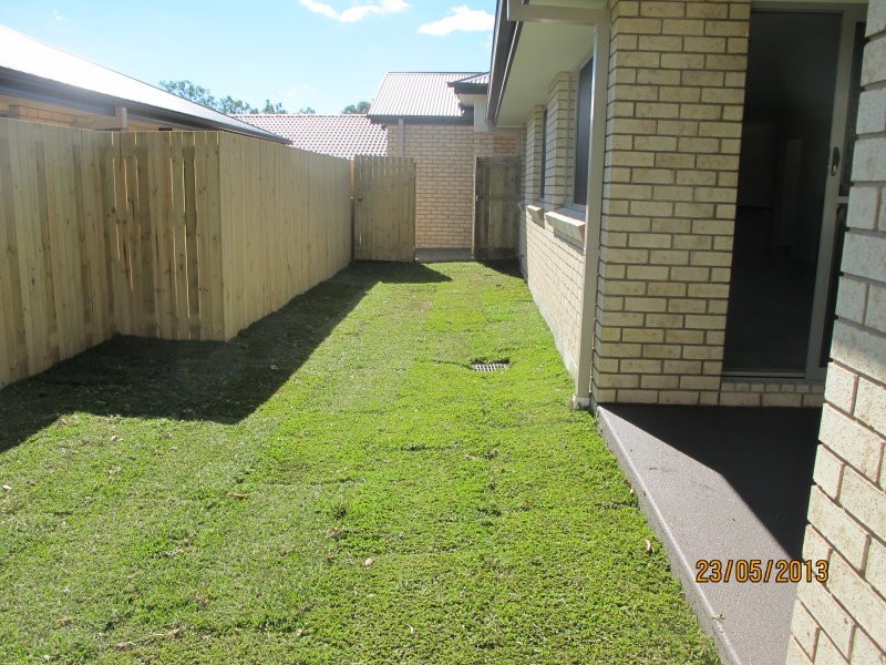 2/1 Riley Peter Place, Cleveland QLD 4163