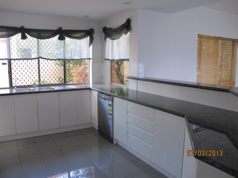 21 Mainroyal Court, Raby Bay QLD 4163