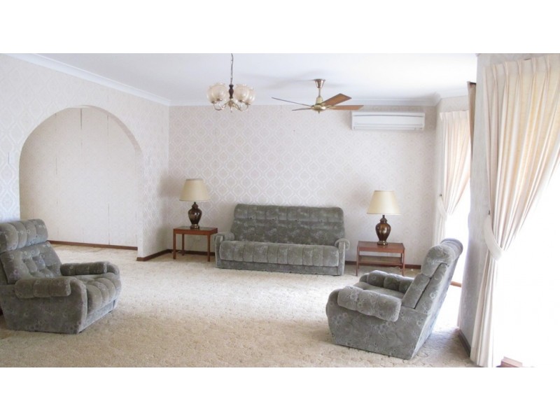 11 Fogarty Street, Cleveland QLD 4163