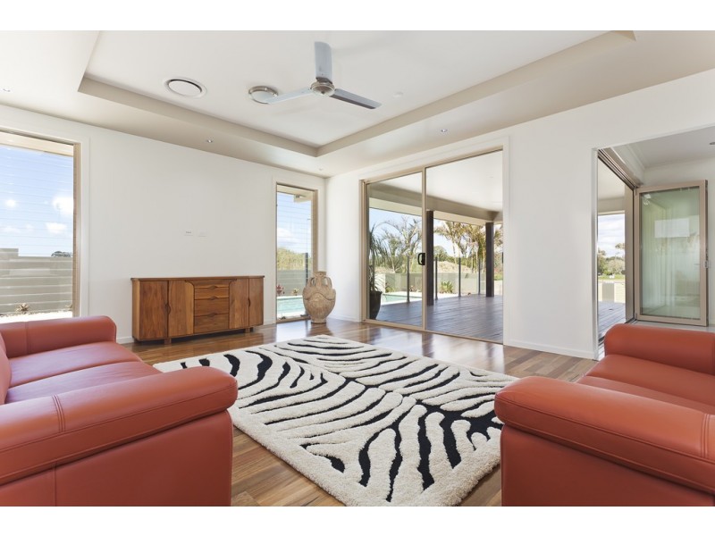 1 Marjoram Street, Thornlands QLD 4164