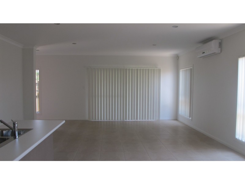 2 Sandalwood Street, Thornlands QLD 4164