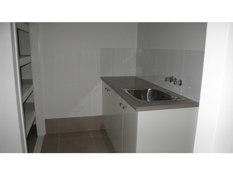 2 Sandalwood Street, Thornlands QLD 4164