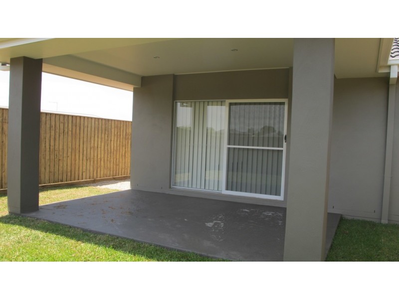 2 Sandalwood Street, Thornlands QLD 4164