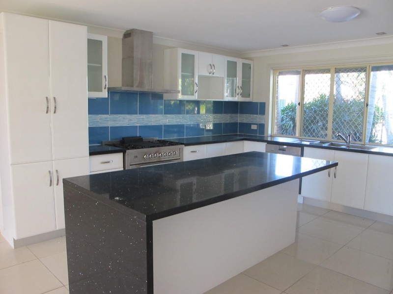 115 Masthead Drive, Raby Bay QLD 4163
