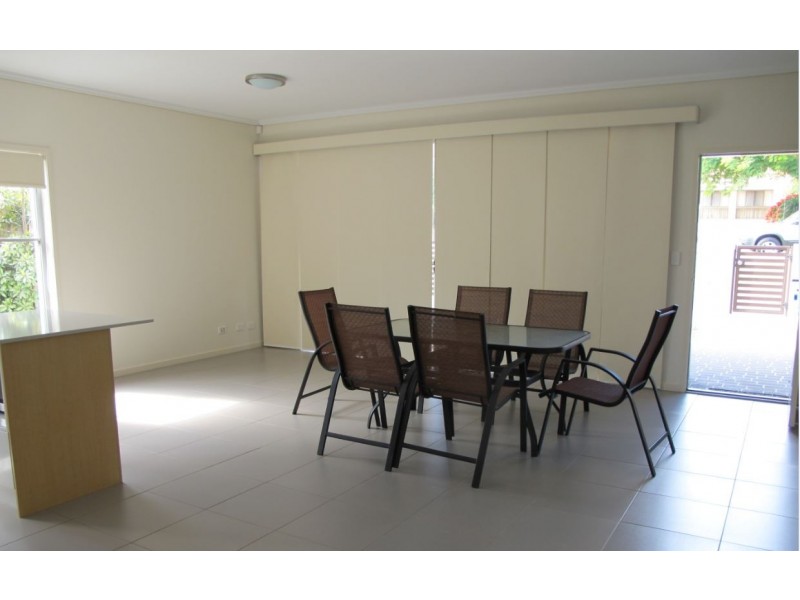 62 Island Street, Cleveland QLD 4163