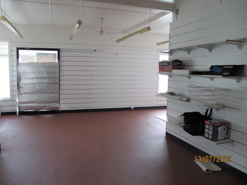 100 Queen, Cleveland QLD 4163