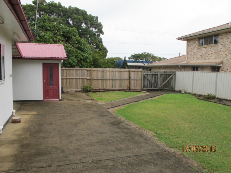 100 Queen, Cleveland QLD 4163