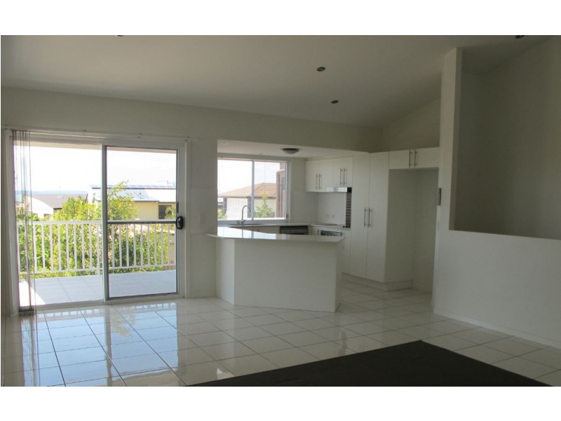 2/4 Clayton Court, Thornlands QLD 4164