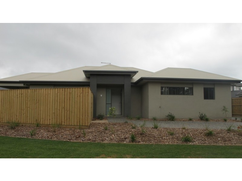 6 Sandalwood Street, Thornlands QLD 4164