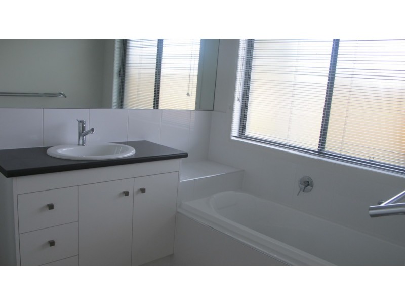 6 Sandalwood Street, Thornlands QLD 4164