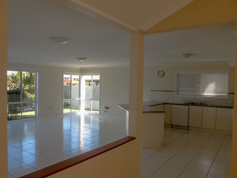 52 Plymouth Court, Cleveland QLD 4163