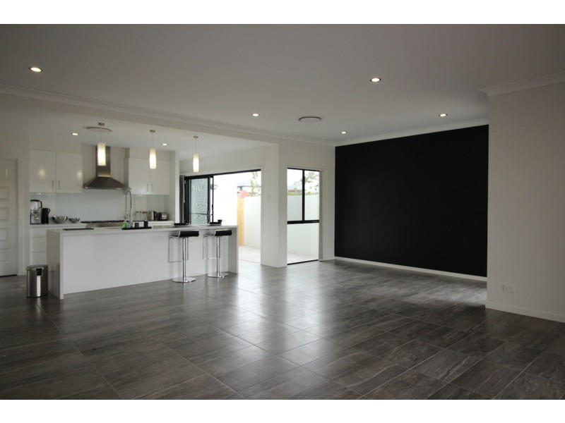 16A Rosemary Street, Thornlands QLD 4164