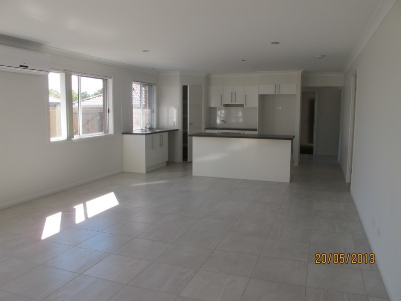 42 Riley Peter Place, Cleveland QLD 4163