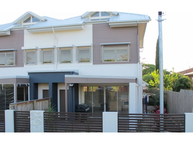 Unit 1 / 62 Island Street, Cleveland QLD 4163