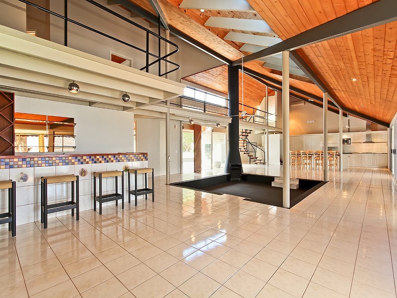 70 Main Road, Wellington Point QLD 4160