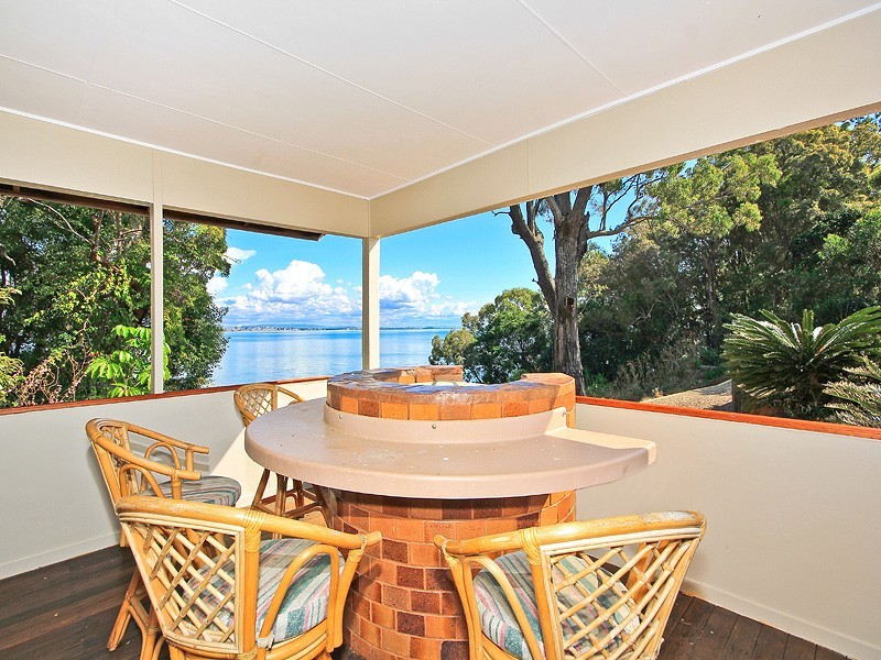 70 Main Road, Wellington Point QLD 4160