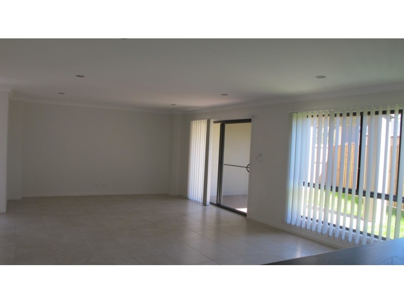 2 / 6 Sandalwood Street, Thornlands QLD 4164