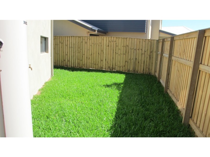 2 / 6 Sandalwood Street, Thornlands QLD 4164