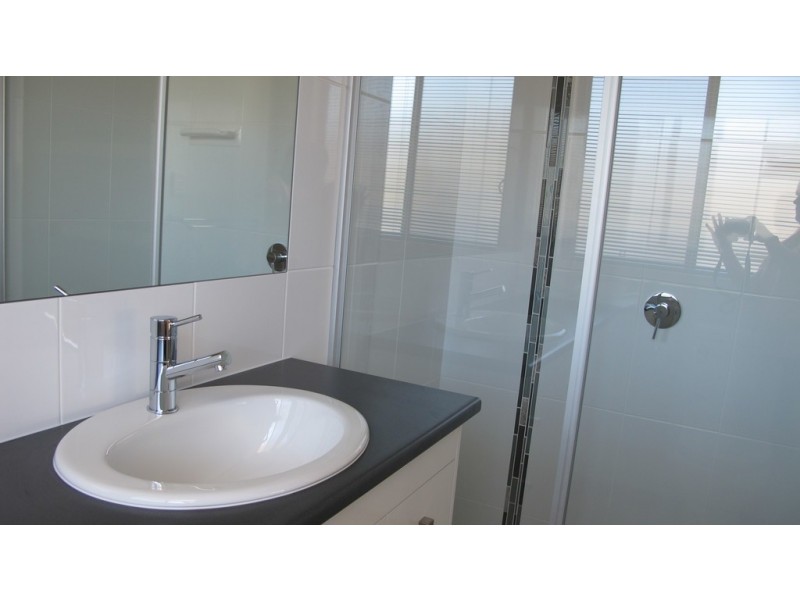 2 / 6 Sandalwood Street, Thornlands QLD 4164