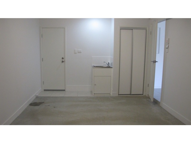 182 A Russell Street, Cleveland QLD 4163