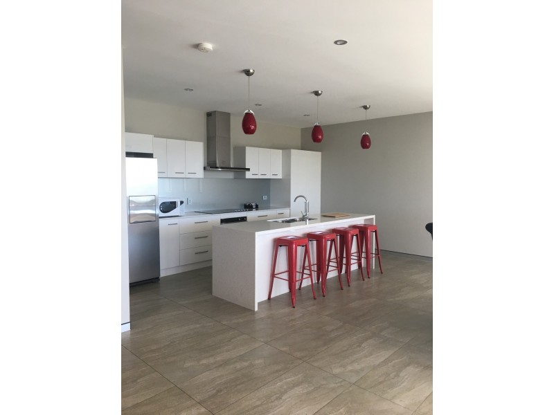 152 Shore Street West, Cleveland QLD 4163