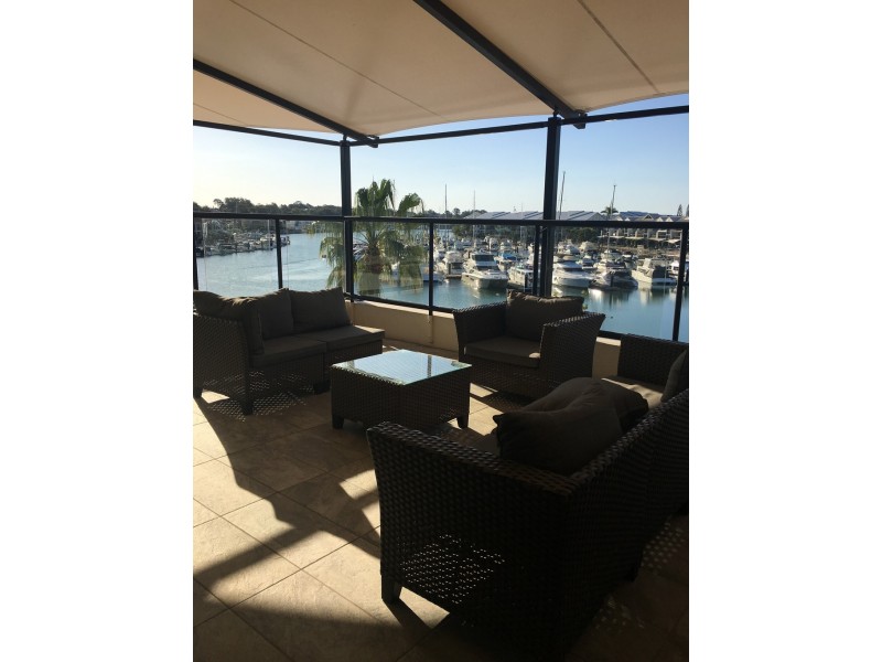 152 Shore Street West, Cleveland QLD 4163