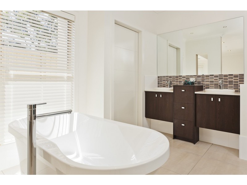 1 Marjoram Street, Thornlands QLD 4164