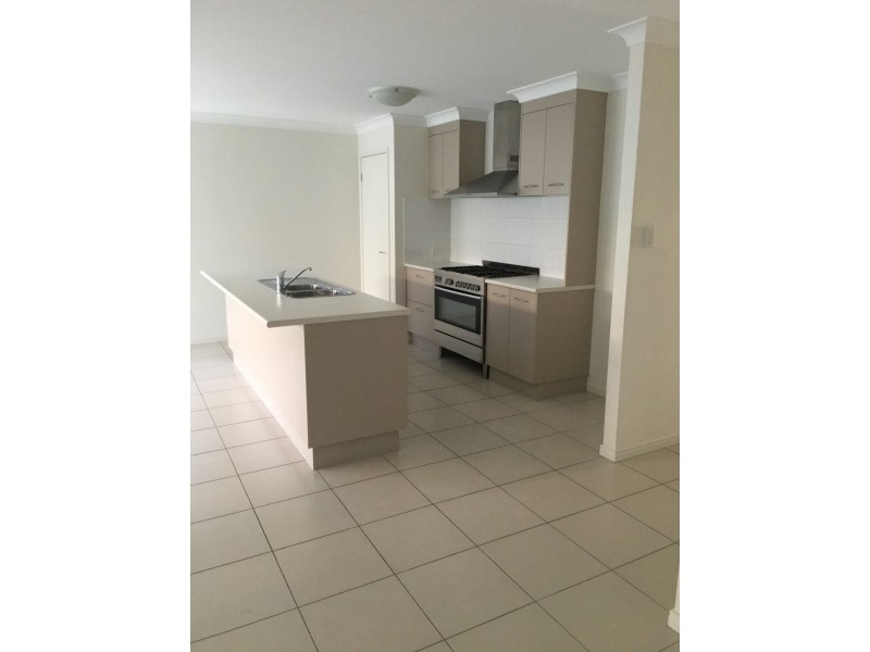1 Penda Circ, Victoria Point QLD 4165
